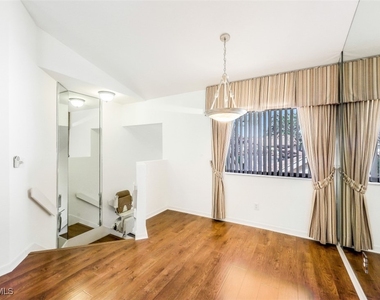 78 Bennington Drive - Photo Thumbnail 3