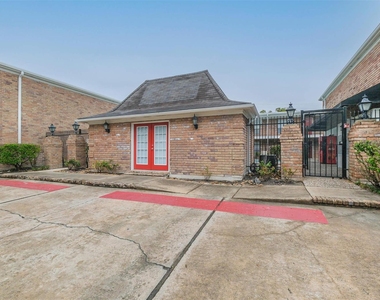 5900 N Braeswood Blvd - Photo Thumbnail 29