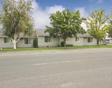 116 Ash Street - Photo Thumbnail 6