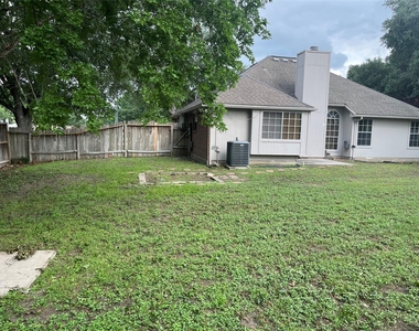11302 Meadowchase Drive - Photo Thumbnail 11