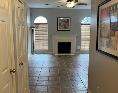 11302 Meadowchase Drive - Photo Thumbnail 22