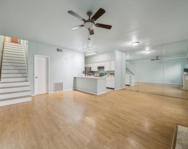 7326 Regency Square Court - Photo Thumbnail 4
