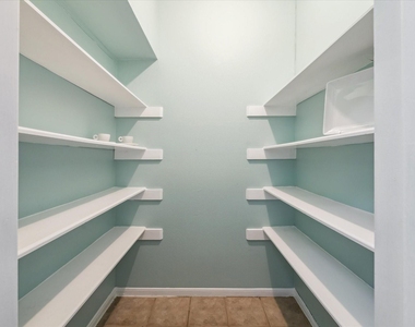 7326 Regency Square Court - Photo Thumbnail 3