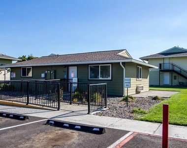 405 Sw 11th St - Photo Thumbnail 4
