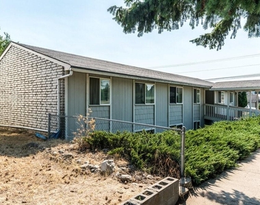 100 N Spokane Ave - Photo Thumbnail 4