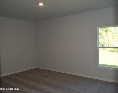 3094 San Filippo Drive Se - Photo Thumbnail 5