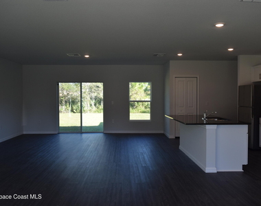 3094 San Filippo Drive Se - Photo Thumbnail 2