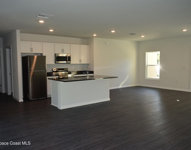 3094 San Filippo Drive Se - Photo Thumbnail 4
