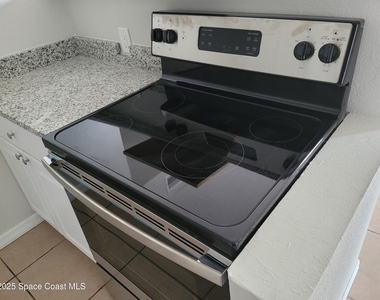 130 Bouganvillea Drive - Photo Thumbnail 2