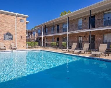 5900 N Braeswood Blvd - Photo Thumbnail 32