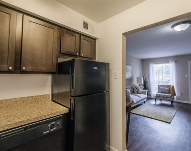 5900 N Braeswood Blvd - Photo Thumbnail 12
