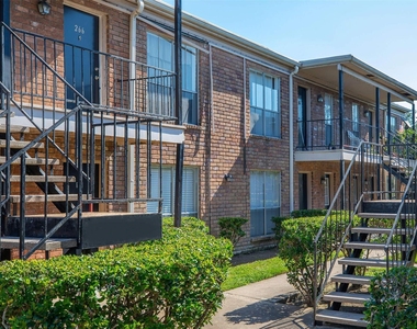 5900 N Braeswood Blvd - Photo Thumbnail 24