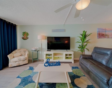 17920 Gulf Boulevard - Photo Thumbnail 14