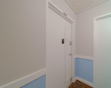 17920 Gulf Boulevard - Photo Thumbnail 1