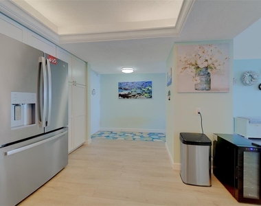 17920 Gulf Boulevard - Photo Thumbnail 4