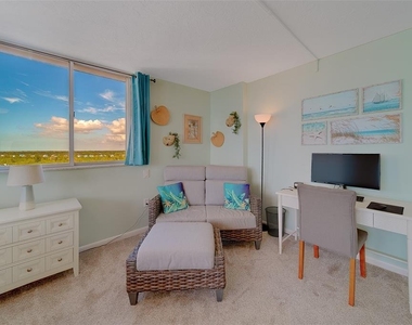 17920 Gulf Boulevard - Photo Thumbnail 22