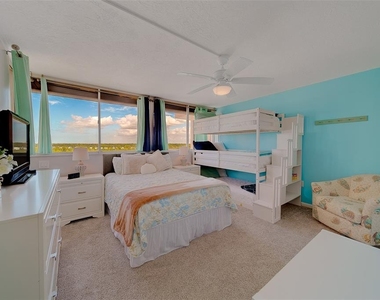17920 Gulf Boulevard - Photo Thumbnail 30