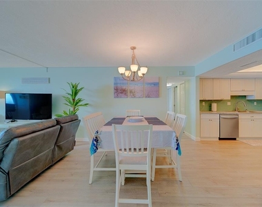 17920 Gulf Boulevard - Photo Thumbnail 8