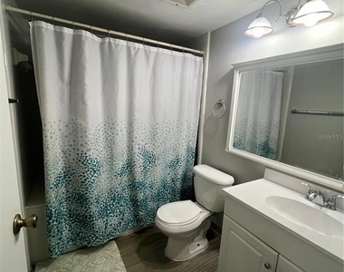 1512 S Pine Ridge Circle - Photo Thumbnail 11