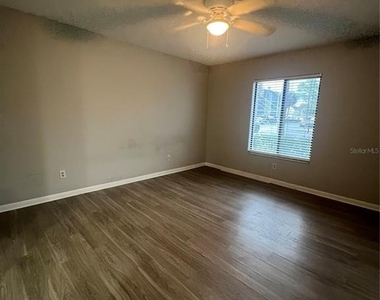 1512 S Pine Ridge Circle - Photo Thumbnail 8
