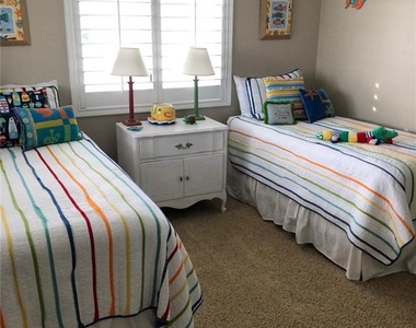 815 Ocean Shore Boulevard - Photo Thumbnail 17