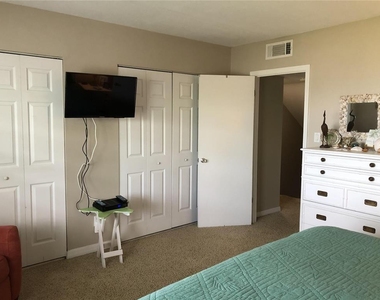 815 Ocean Shore Boulevard - Photo Thumbnail 18