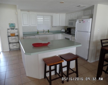815 Ocean Shore Boulevard - Photo Thumbnail 8