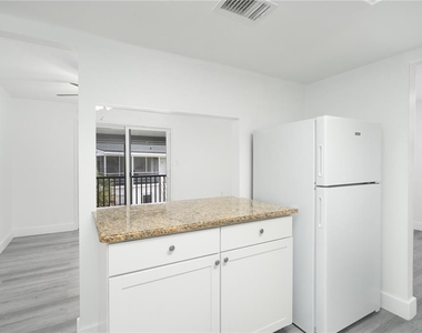 22291 Westchester Boulevard - Photo Thumbnail 11