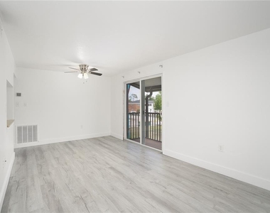 22291 Westchester Boulevard - Photo Thumbnail 8
