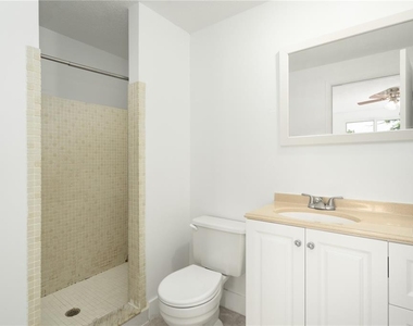 22291 Westchester Boulevard - Photo Thumbnail 18