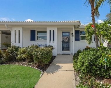 573 Spanish Drive N - Photo Thumbnail 33