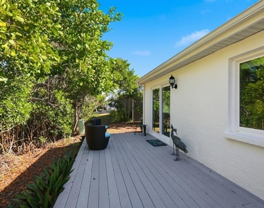 573 Spanish Drive N - Photo Thumbnail 39