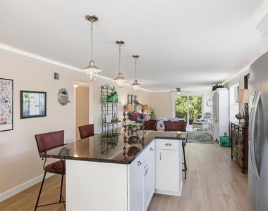 573 Spanish Drive N - Photo Thumbnail 6