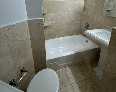 410 East 13th Street - Photo Thumbnail 4