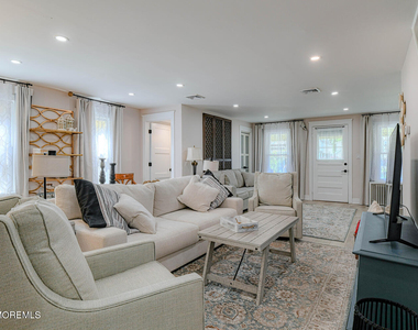 83 Broadway - Photo Thumbnail 15