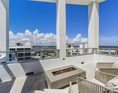 3100 N Ocean Drive - Photo Thumbnail 18