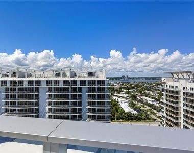 3100 N Ocean Drive - Photo Thumbnail 19