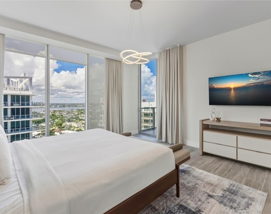 3100 N Ocean Drive - Photo Thumbnail 1