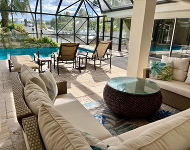 556 Se 15th Avenue - Photo Thumbnail 7