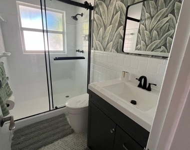 556 Se 15th Avenue - Photo Thumbnail 34