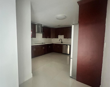 2810 Ne 60th Street - Photo Thumbnail 13