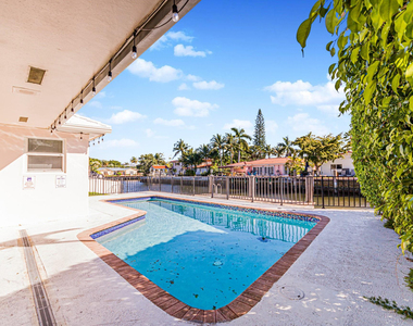 2810 Ne 60th Street - Photo Thumbnail 42