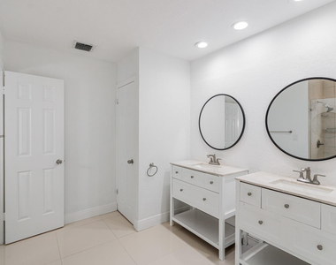 2810 Ne 60th Street - Photo Thumbnail 24