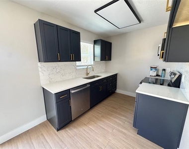 3824 Patman Street - Photo Thumbnail 6