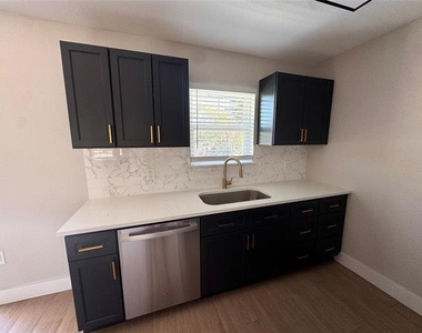 3824 Patman Street - Photo Thumbnail 7