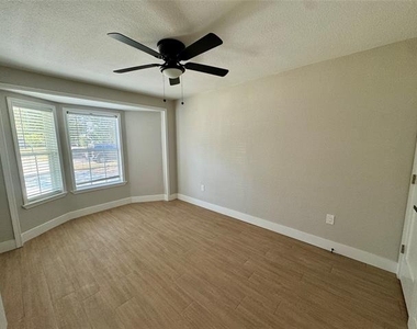 3824 Patman Street - Photo Thumbnail 16
