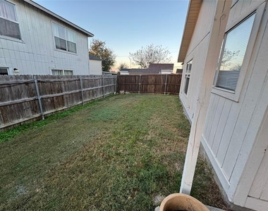 10137 Chapel Glen - Photo Thumbnail 23