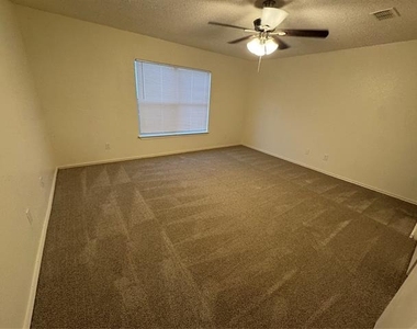10137 Chapel Glen - Photo Thumbnail 20