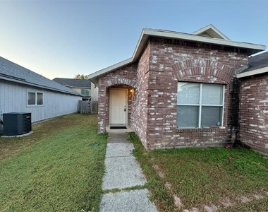 10137 Chapel Glen - Photo Thumbnail 1