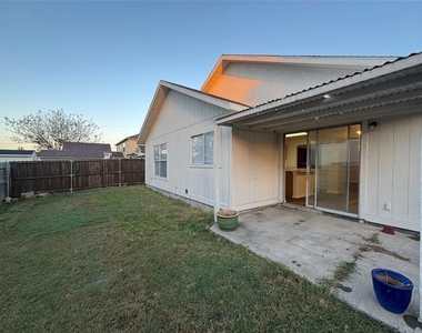 10137 Chapel Glen - Photo Thumbnail 25